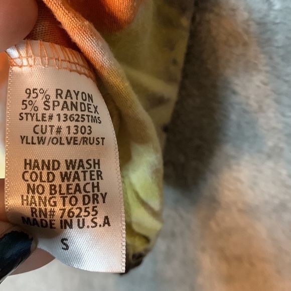 Tryst Tie-Dye Tank Top - Picture 4 of 6